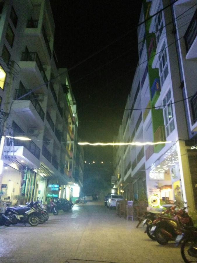 White Sky Boutique Hotel Patong Ngoại thất bức ảnh