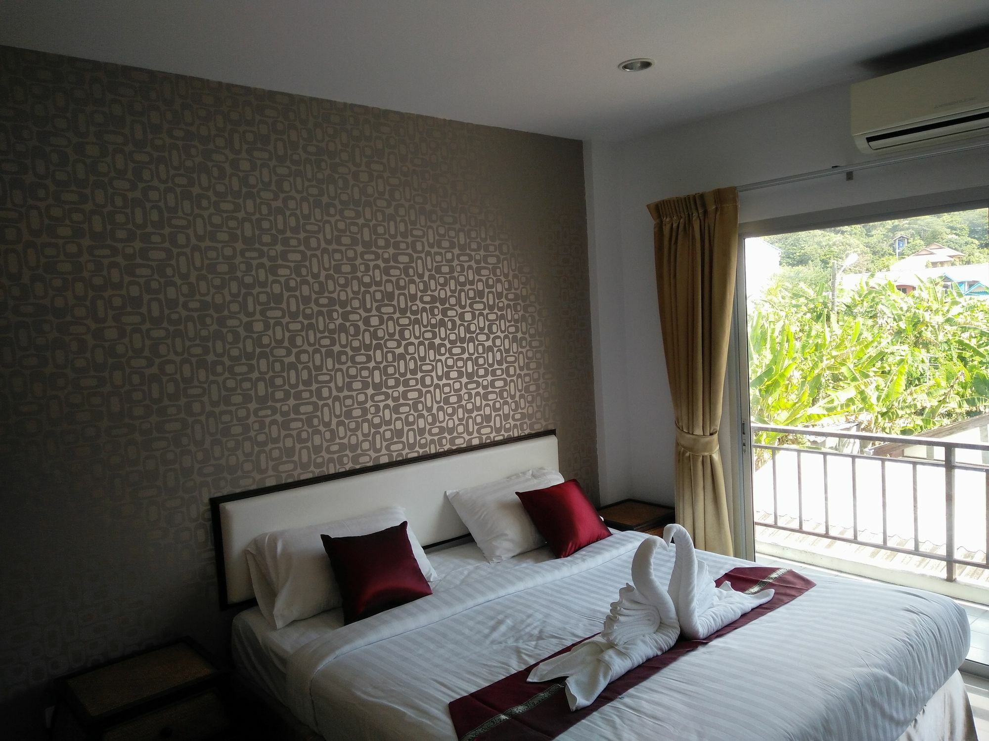 White Sky Boutique Hotel Patong Ngoại thất bức ảnh
