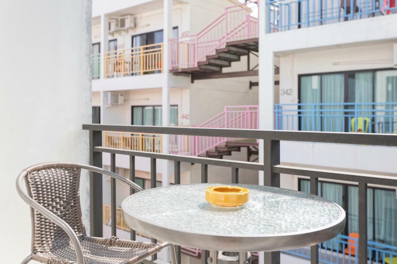 White Sky Boutique Hotel Patong Ngoại thất bức ảnh